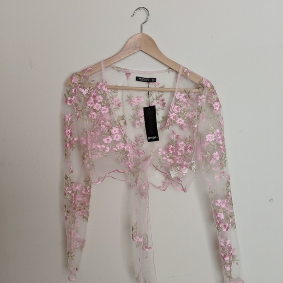 Nasty Gal Tops - Nasty Gal shear wrap crop top